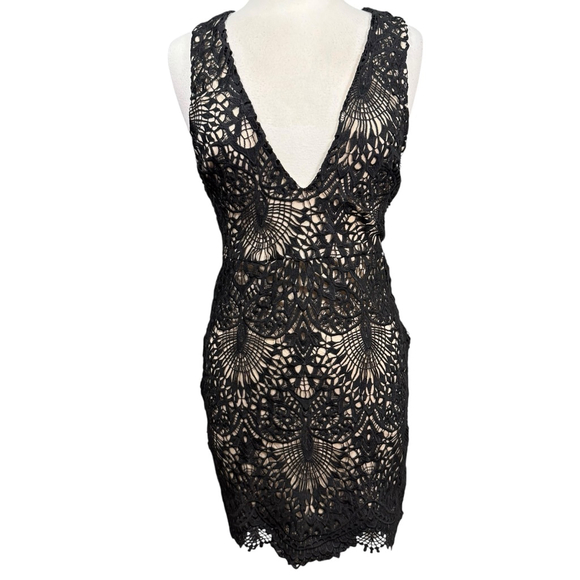 Lulus Black Lace Overlay Nude Lined Sleeveless Mini Dress Size M - Picture 1 of 9